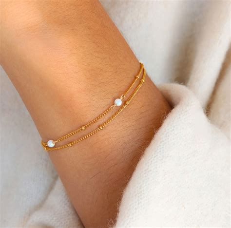 lightweight gold bracelets for women